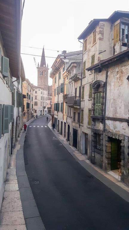 Monolocale In Centro A Verona Apartment ภายนอก รูปภาพ